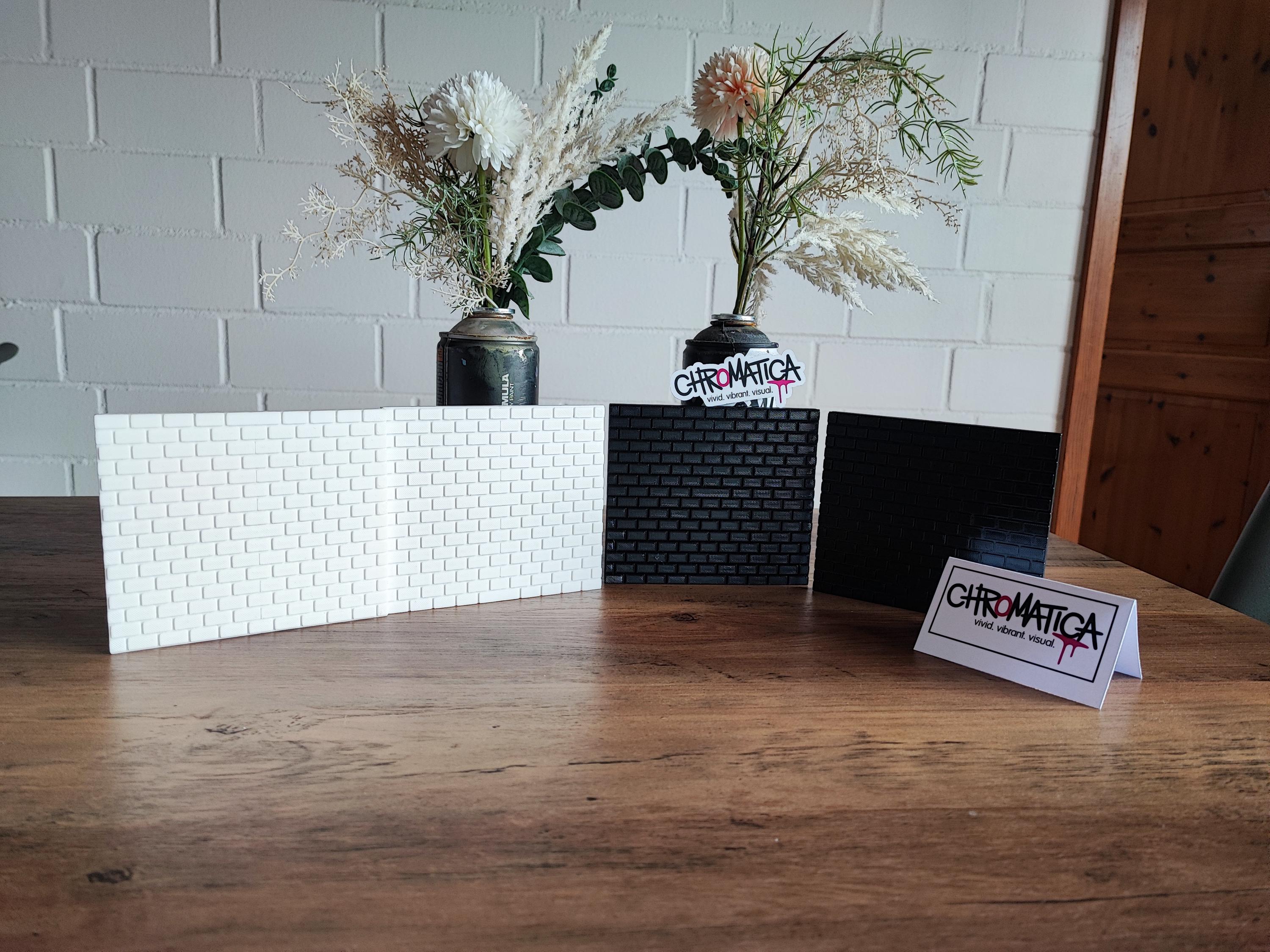 Mini Brick Wall for Painting – 3D Printed Graffiti Wall | DIY Urban Art Canvas | 10×11 cm PLA Model for Acrylic Paint