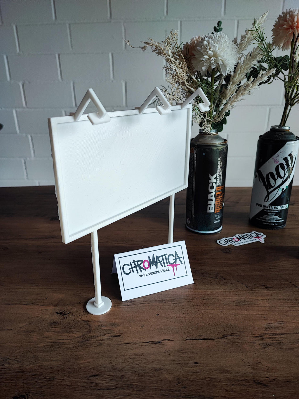 Mini Graffiti Billboard to Paint – DIY Street Art Model 20×20 cm – Urban Art Canvas for Acrylic Markers – Selfmade Artist Display