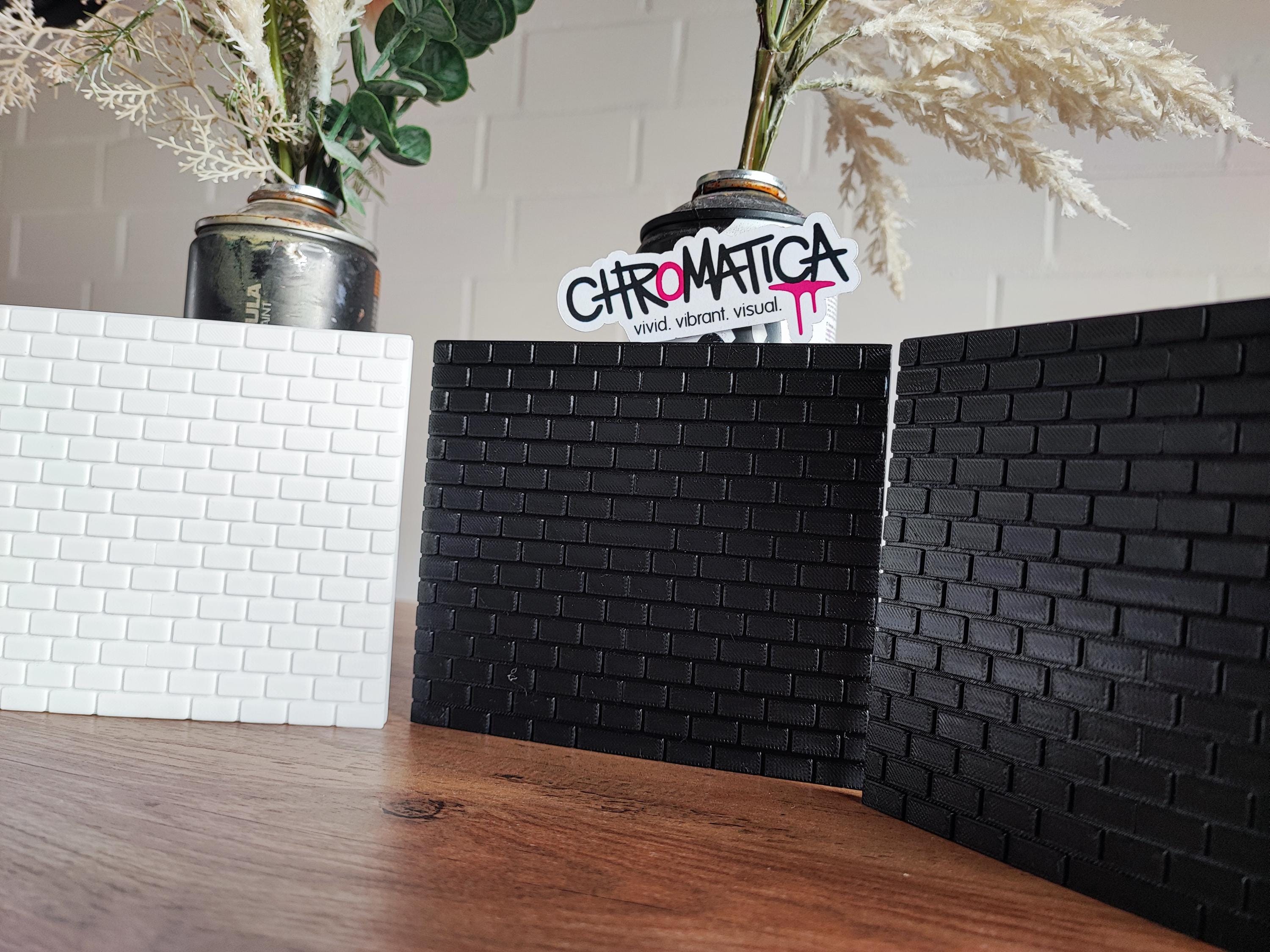 Mini Brick Wall for Painting – 3D Printed Graffiti Wall | DIY Urban Art Canvas | 10×11 cm PLA Model for Acrylic Paint