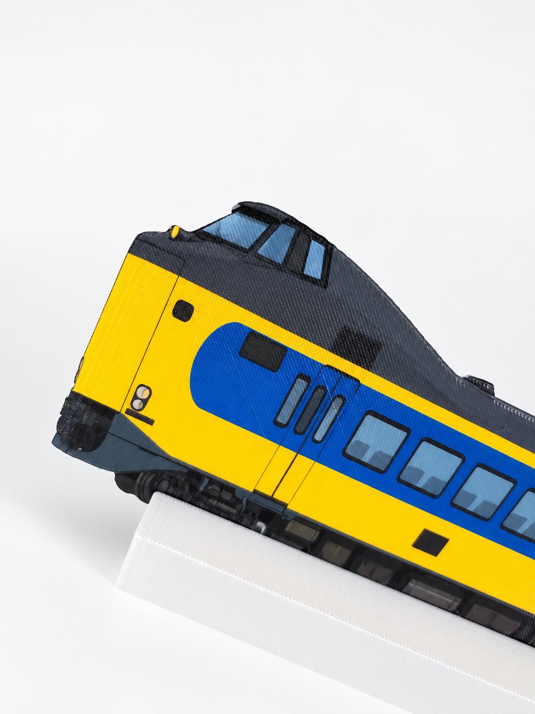 Dutch Intercity Graffiti Practice Train, 3D Printed Netherlands Train, Paintable with Acrylic Markers, Rail Art Collectible, 20x10 cm
