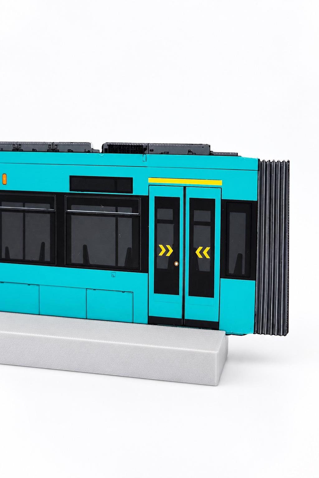 Frankfurt Tram Graffiti Practice Train, 3D Printed German Urban Rail, Paintable with Acrylic Markers, Rail Art, 20x10 cm