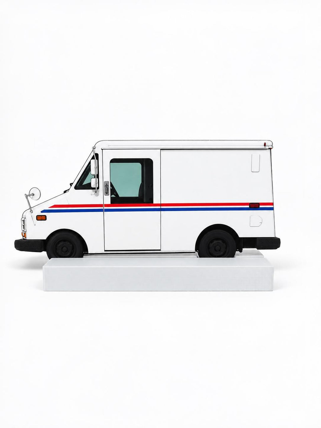 Graffiti Practice White Postal Truck, 3D Printed Mail Truck, Paintable with Acrylic Markers, Urban Art Collectible, 20x10 cm