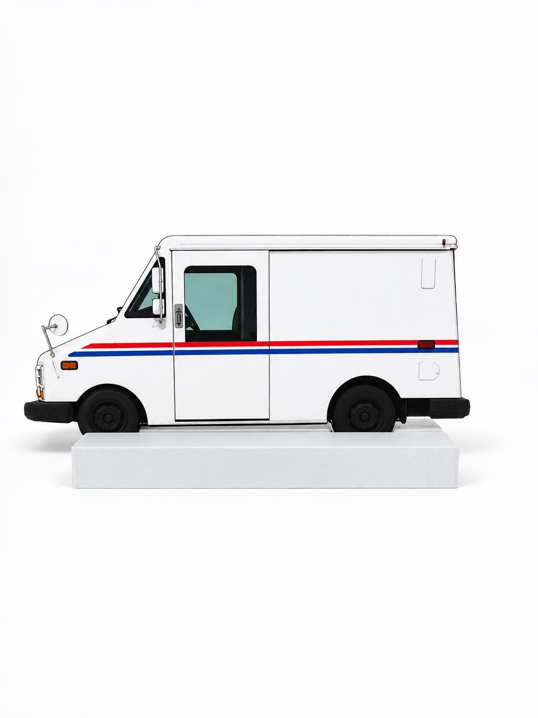 Graffiti Practice White Postal Truck, 3D Printed Mail Truck, Paintable with Acrylic Markers, Urban Art Collectible, 20x10 cm