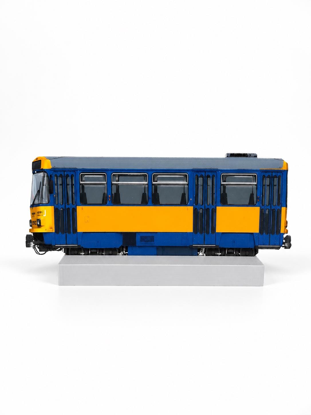 Leipzig Tram Graffiti Practice Train, 3D Printed German Urban Rail, Paintable with Acrylic Markers, Rail Art, 20x10 cm