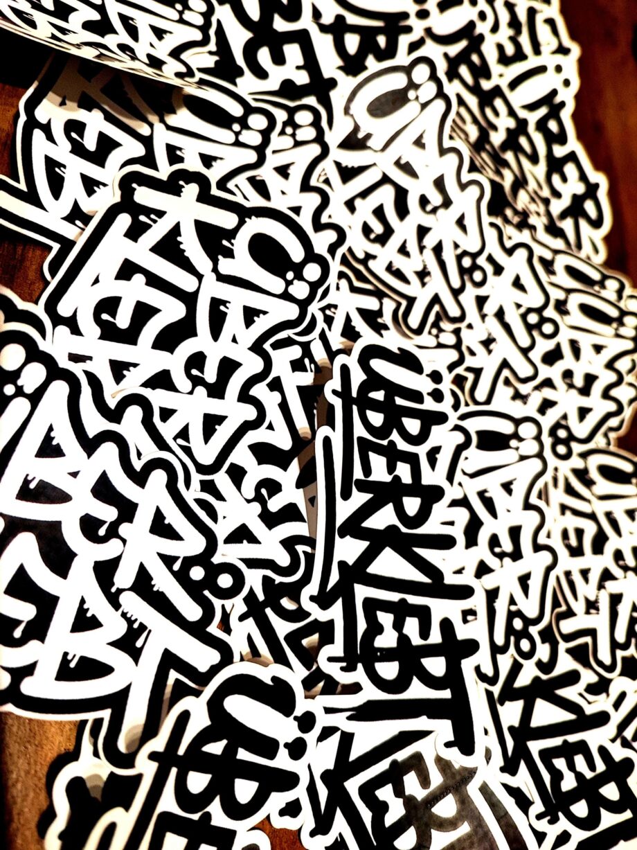 Graffiti und Streetart 'Überklebt' Sticker Set 15-teilig, Aufkleber, Urban Art, Street Art, Tags. Ultras, Fans, Hooligans