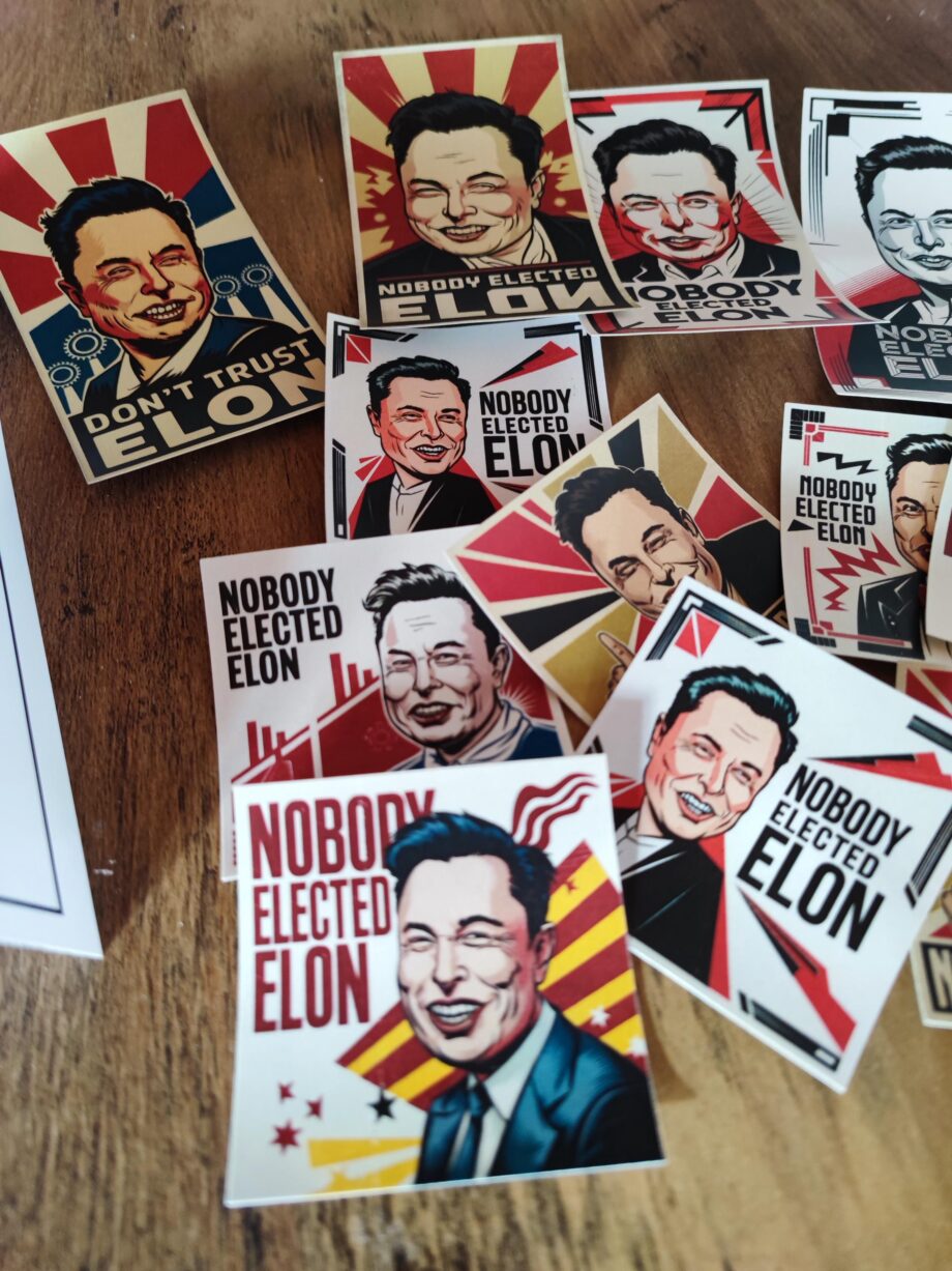 Nobody Elected Elon, Dont Trust Elon – Streetart Sticker Set | 15 Protest Aufkleber gegen Elon Musk!