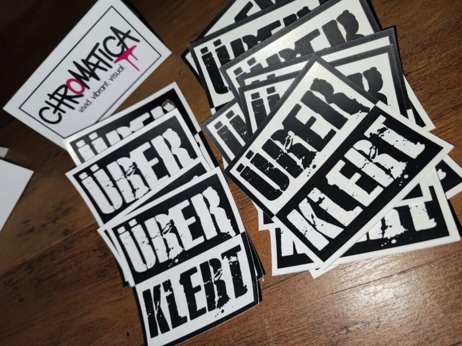 15x ÜBERKLEBT Sticker – große 7,5cm Streetart-Aufkleber | wetterfest | Neon & klassisch | Revier markieren | Protest Design