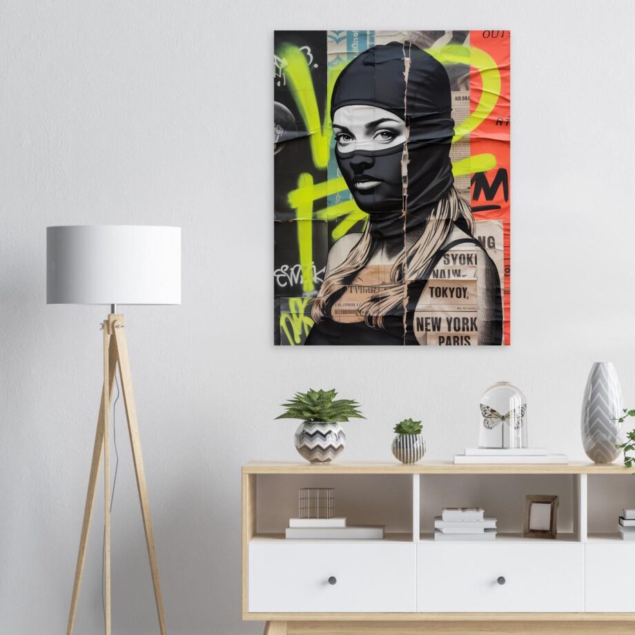 Female Urban Vandal Kunstdruck – Weibliche Graffiti Sprayerin mit Sturmhaube | Streetart Halftone Poster | Schwarz-Weiß Wandkunst