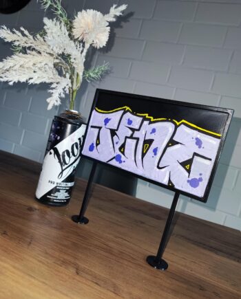 Mini Graffiti Billboard – Handbemalt mit Original Streetart | Einzigartiges Kunstobjekt für Sammler & Urban Art Fans | 20×10 cm Unikat